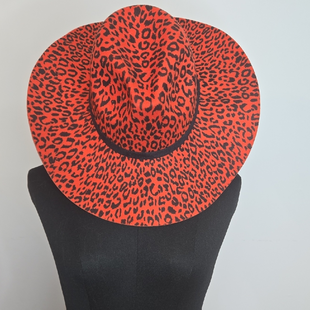Source Unknown Red and Black Leopard Print Wide Brim Hat